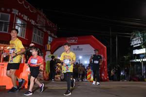 BIB: 946, 3070
                            <button type="button" onclick="openModal(26265204)" class="btn btn-primary btn-sm float-right btn-popup" data-toggle="modal" data-target=".modal-high-quality">
                        <i class="fas fa-shopping-cart"></i> Add to Cart
                    </button>
                                            <button type="button" onclick="isThisMe(26265204, true)" class="btn btn-success btn-sm float-right btn-popup btn-isme hidden" data-toggle="tooltip" data-placement="bottom" title="นี่คือรูปของคุณใช่ไหม คลิกที่นี่เพื่อเอาเข้าอัลบั้ม">
                        <i class="fas fa-plus"></i> Add to album
                    </button>
                    <button type="button" onclick="isThisMe(26265204, false)" class="btn btn-warning btn-sm float-right btn-popup btn-isnotme hidden">
                        <i class="fas fa-ban"></i> Remove from album
                    </button>